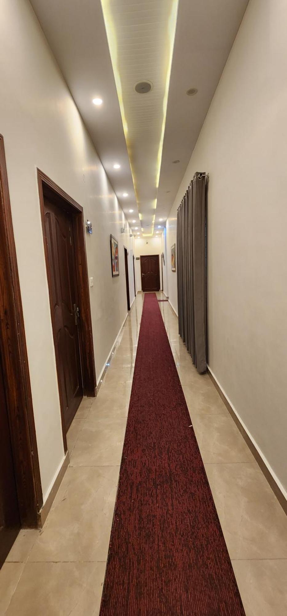 Red Fort Hotel Gulberg Lahore Buitenkant foto